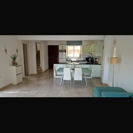 Spaciouseaview Townhouse With Rooftop Lounge Holiday home