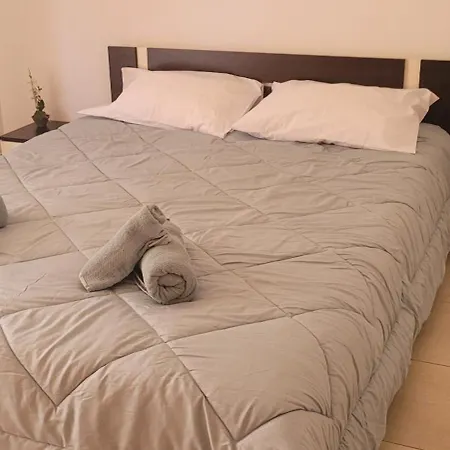 Spaciouseaview Townhouse With Rooftop Lounge Holiday home Argaka