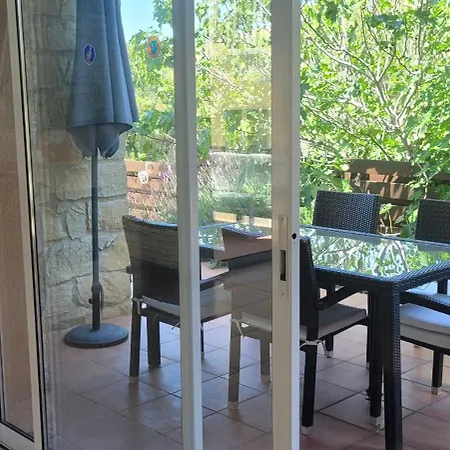 Spaciouseaview Townhouse With Rooftop Lounge Holiday home Argaka